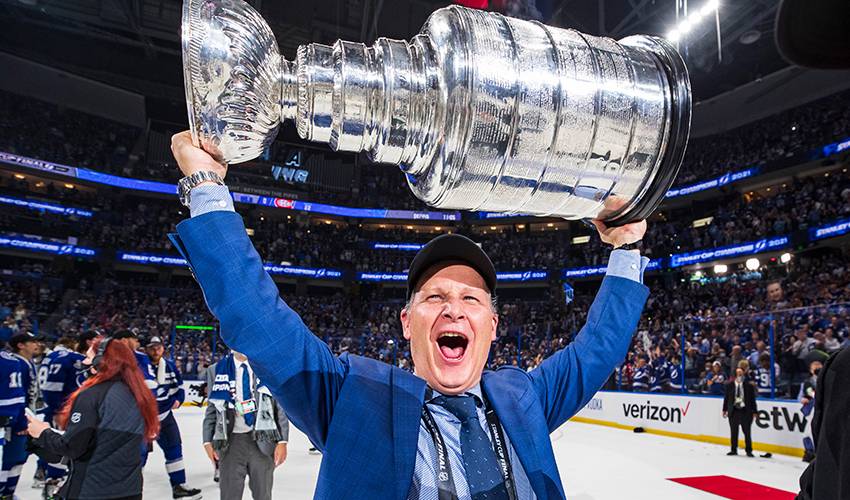 New York Islanders hire Tampa Bay Lightning assistant Mathieu Darche as their general manager