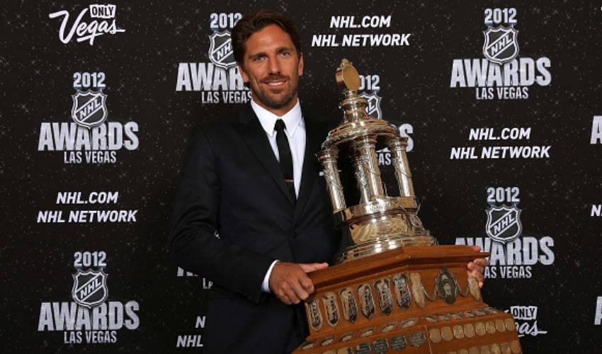 Lundqvist back on ice, 'months' away from deciding future