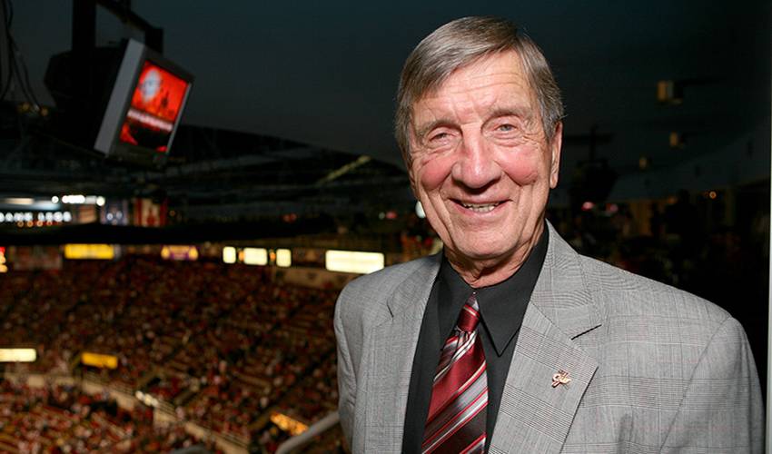 Hockey community remembers hard-nosed Hall of Fame winger Ted Lindsay