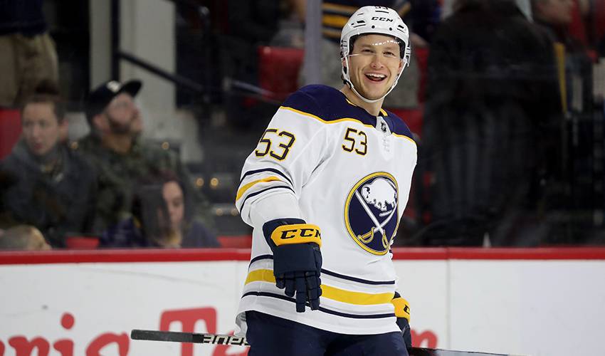 Sabres re-sign Jeff Skinner to 8-year, $72 million contract