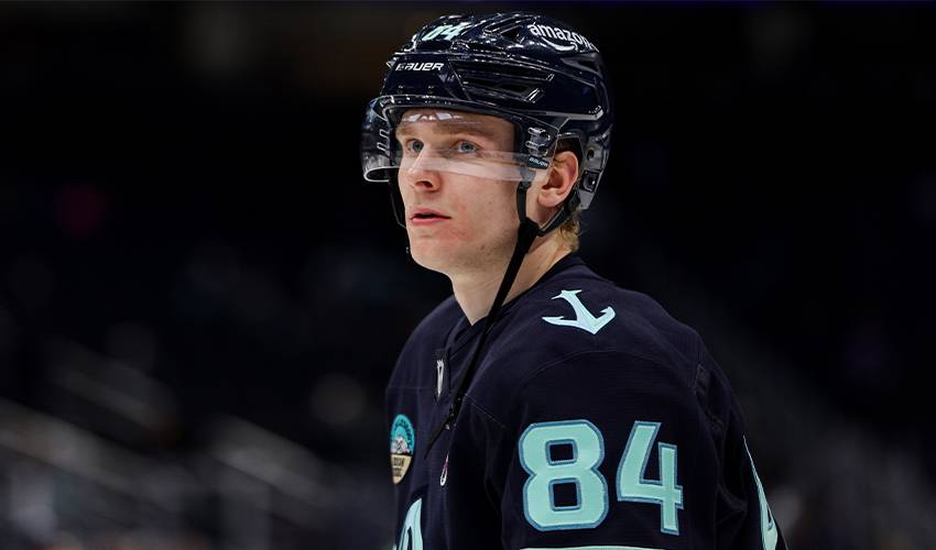 Kraken sign forward Kaapo Kakko to three-year contract