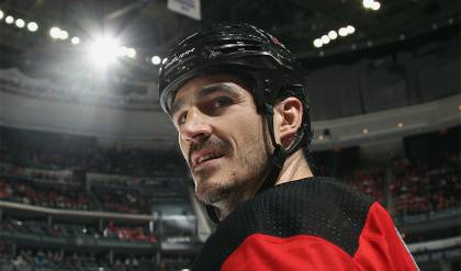 Survivor Brian Boyle spreads message of hope during Hockey Fights