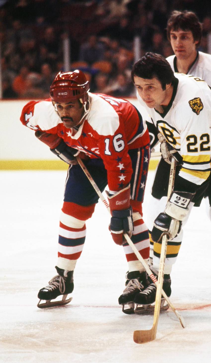 Willie O'Ree: First African-American to play in NHL skates into the Hall of  Fame