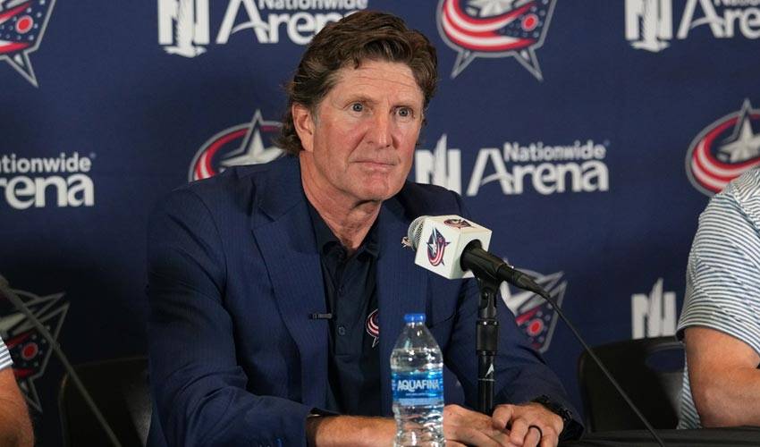 Mike Babcock resigns as head coach of Blue Jackets amid investigation