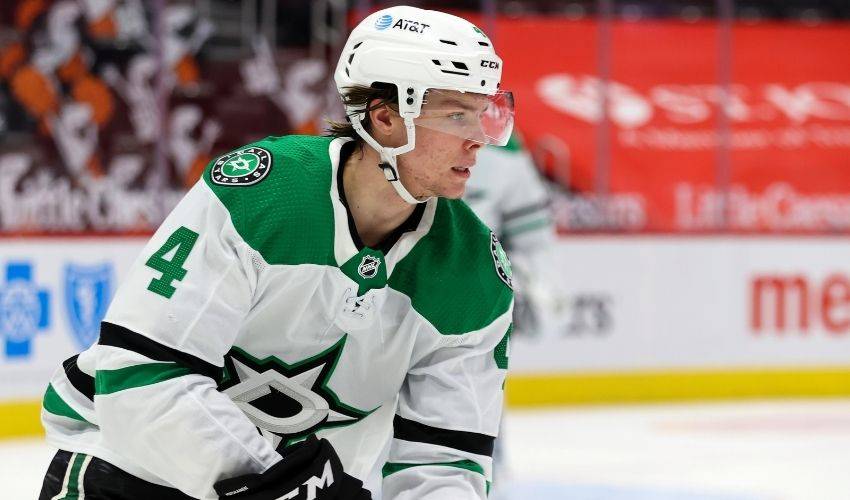 Stars sign Heiskanen for 8 years, trade Dickinson to Canucks