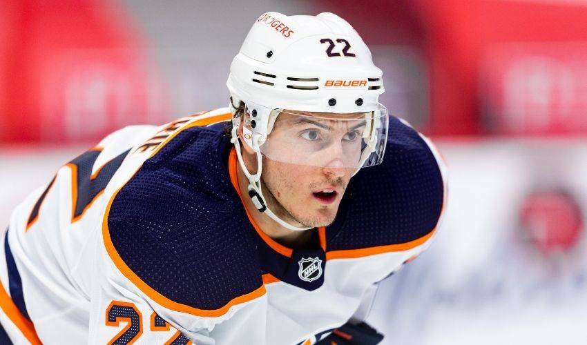 Oilers, Flames make big splashes in free agency; Leafs find help in net