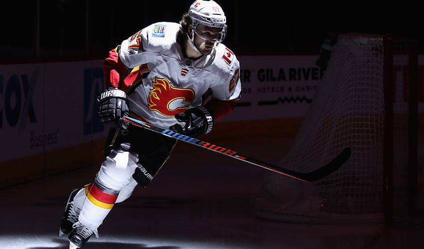 From Kladno to Calgary, Frolik closing in on milestone