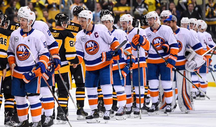 Islanders prove they're for real in sweep of Penguins