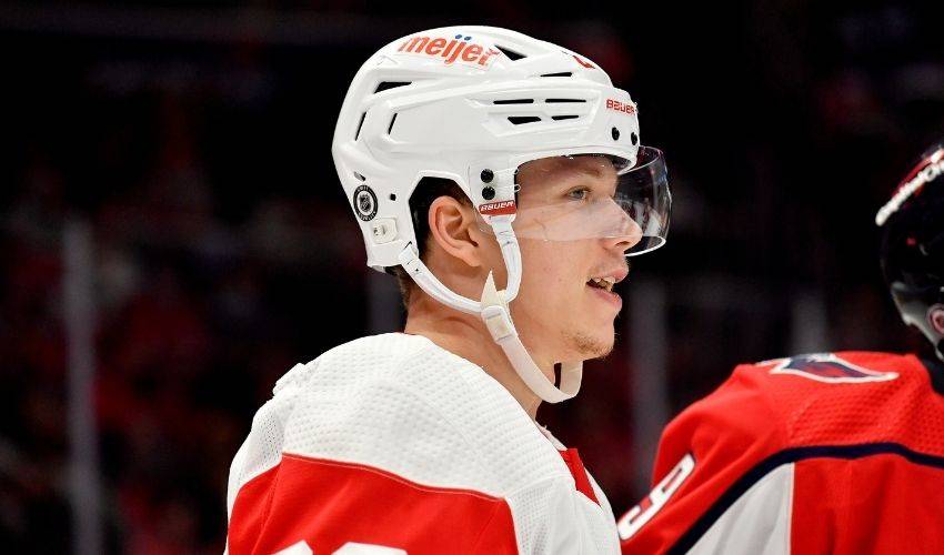 RED WINGS' SEIDER NAMED NHL 'ROOKIE OF THE MONTH' FOR OCTOBER - In