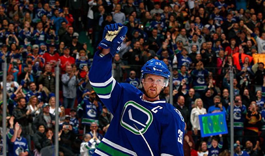 Henrik Sedin hits 1,000 point mark