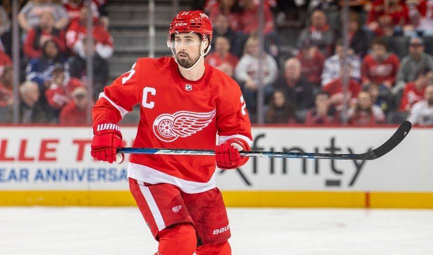 Red Wings captain to play in 2022 NHL All-Star Game.