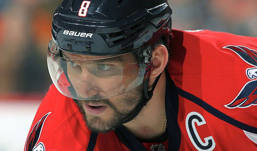 Ovechkin nets 1,000th NHL point