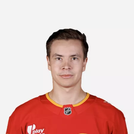 Yegor Sharangovich in Calgary Flames red jersey
